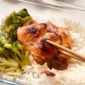honey garlic chicken recipe served with broccoli in glass container