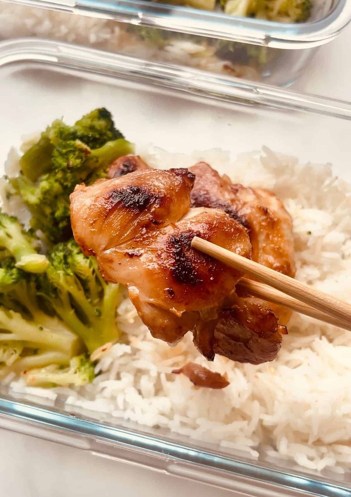 honey garlic chicken recipe served with broccoli in glass container